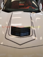 White C7 Corvette with carbon flash LT1 stripe