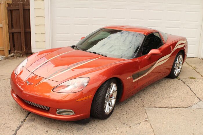 DSOM C6 Corvette convertible with black silver hood stripe and side stripes