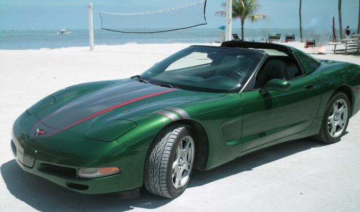 Fairway green C5 Corvette coupe with gunmetal and red ME stripe