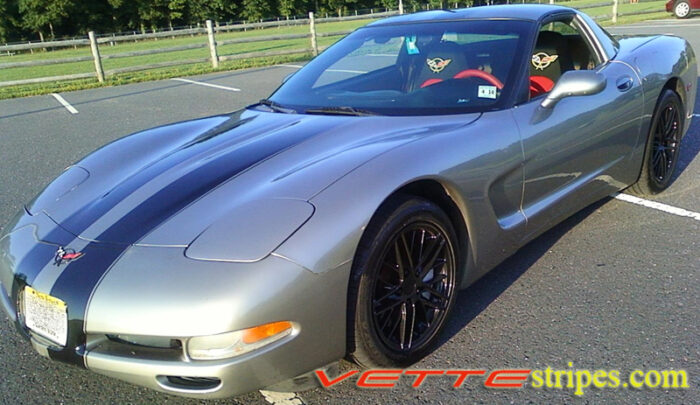 Pewter C5 Corvette with black racing stripe style 2