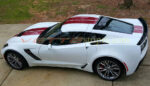 White C7 Z06 coupe with crystal red GM full racing 2