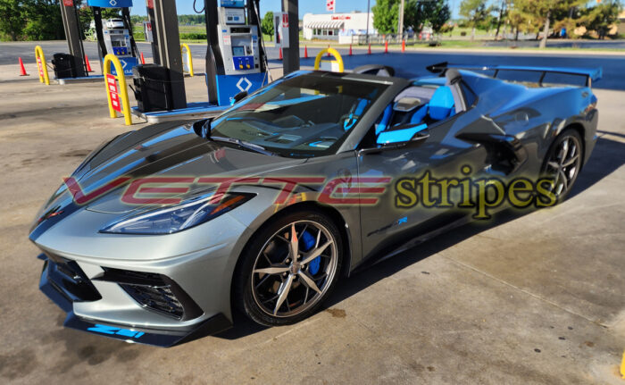 C8 Corvette with tension blue side mirror stripes