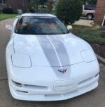 White C5 coupe with silver COM stripes