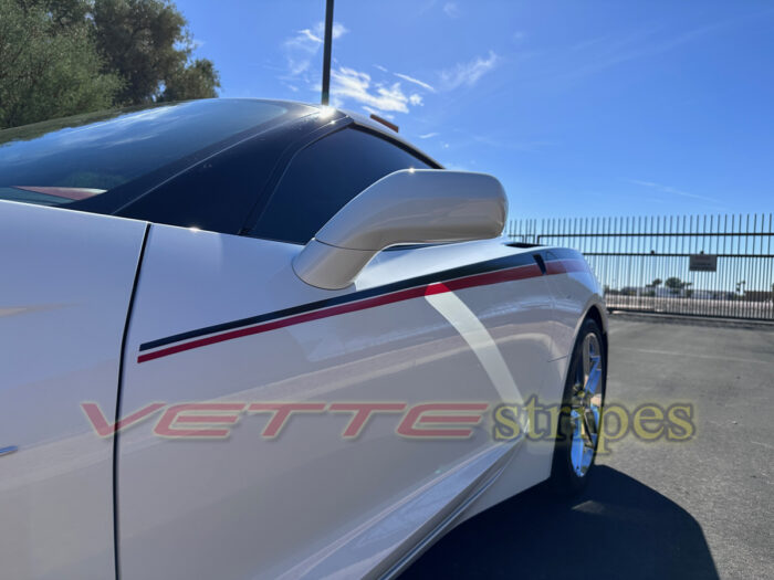 White C7 Corvette Stingray with dual color side stripe 3