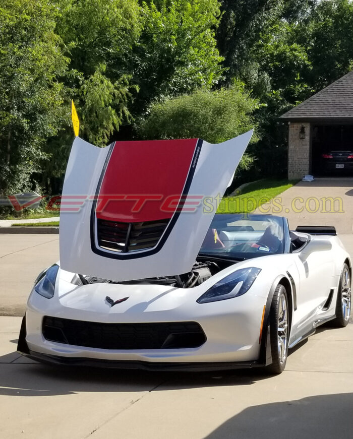 White C7 Z06 convertible with GT3 hood stripe